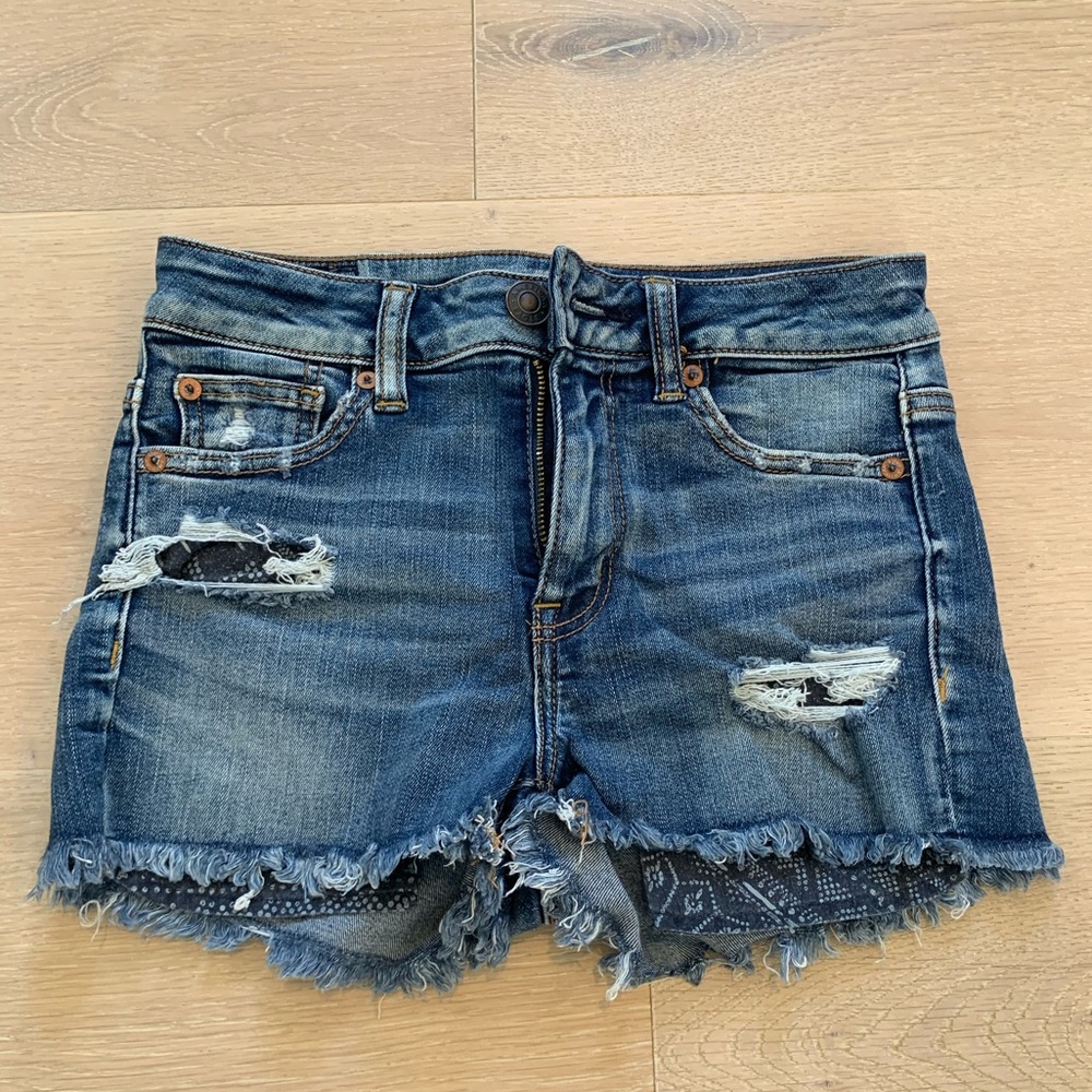 American Eagle ripped high rise jeans shorts